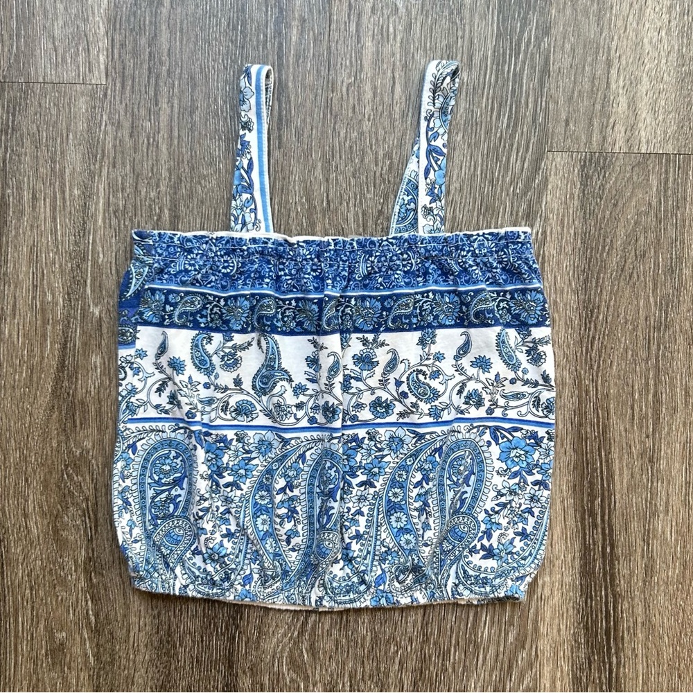 blue and white paisley tank top small/medium